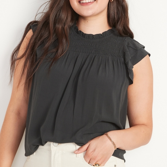 Old Navy Flowy Swing Top Smocked Flutter Sleeve gray - Picture 4 of 7